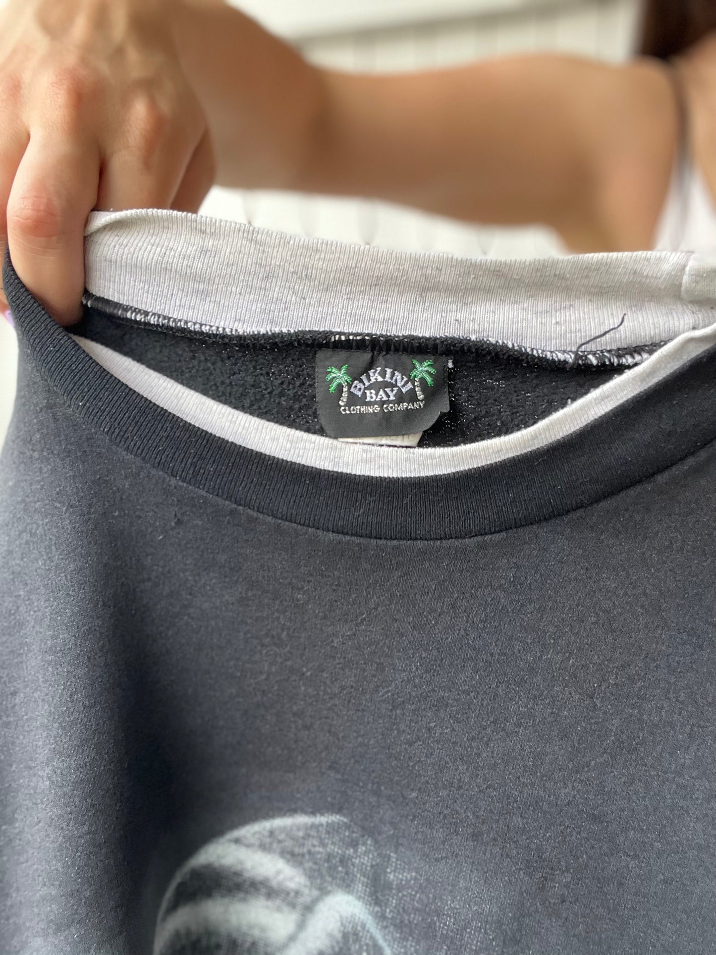 White Wolf Crewneck Sweater - Size XL