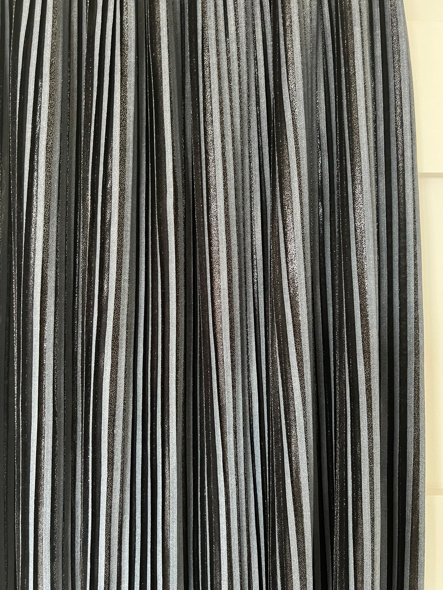 Metallic Pleated Skirt - S