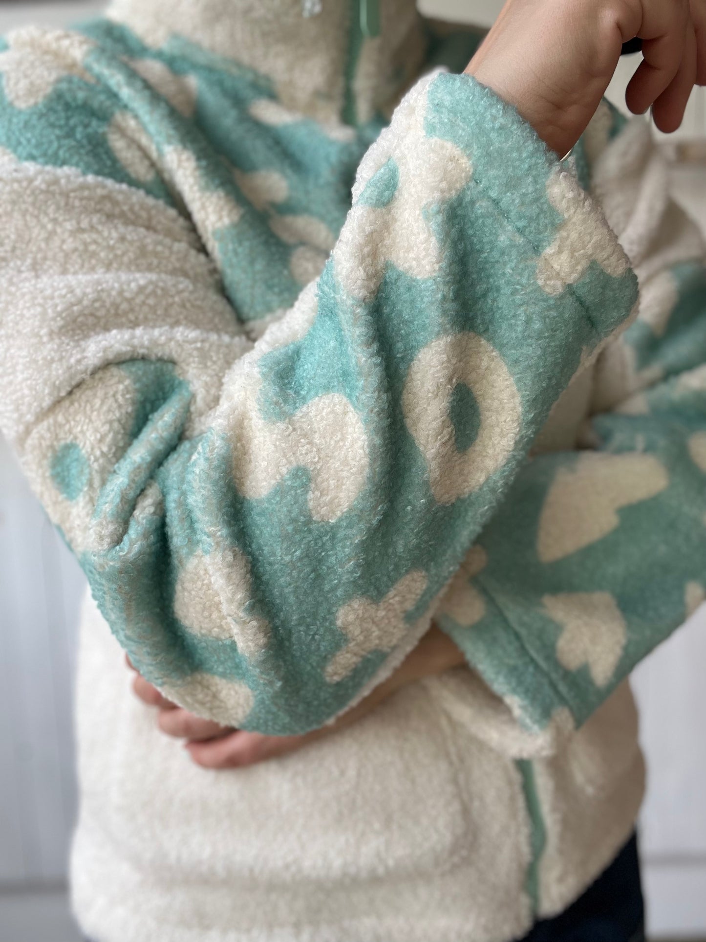 Creamy Mint Fleecer - Size S/M