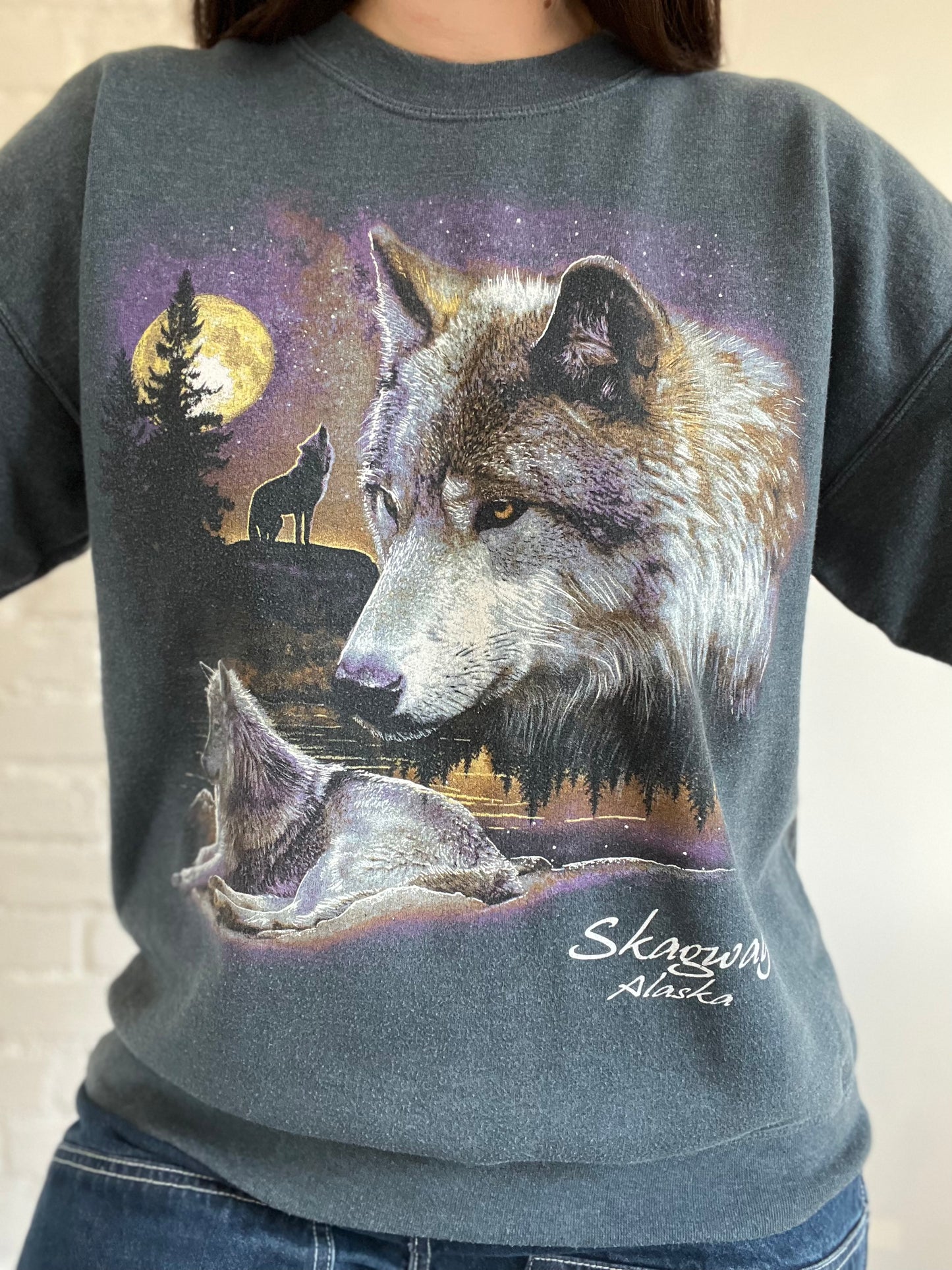Alaska Wolf Sweater - Size XL
