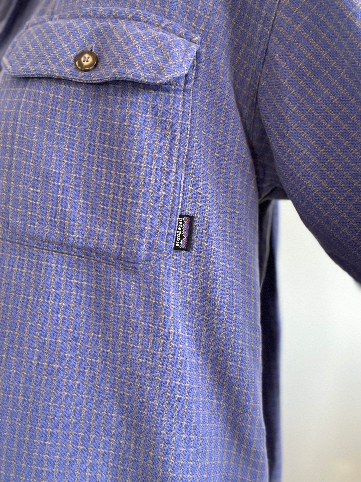 Patagonia Plaid Button-Up Shirt - Size Mens L