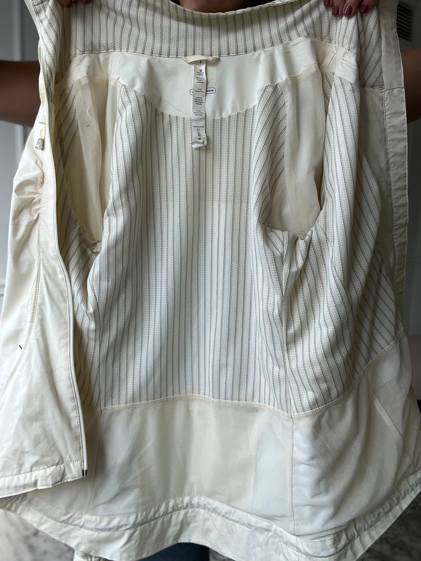 Lululemon Soft Track Jacket - Size 8