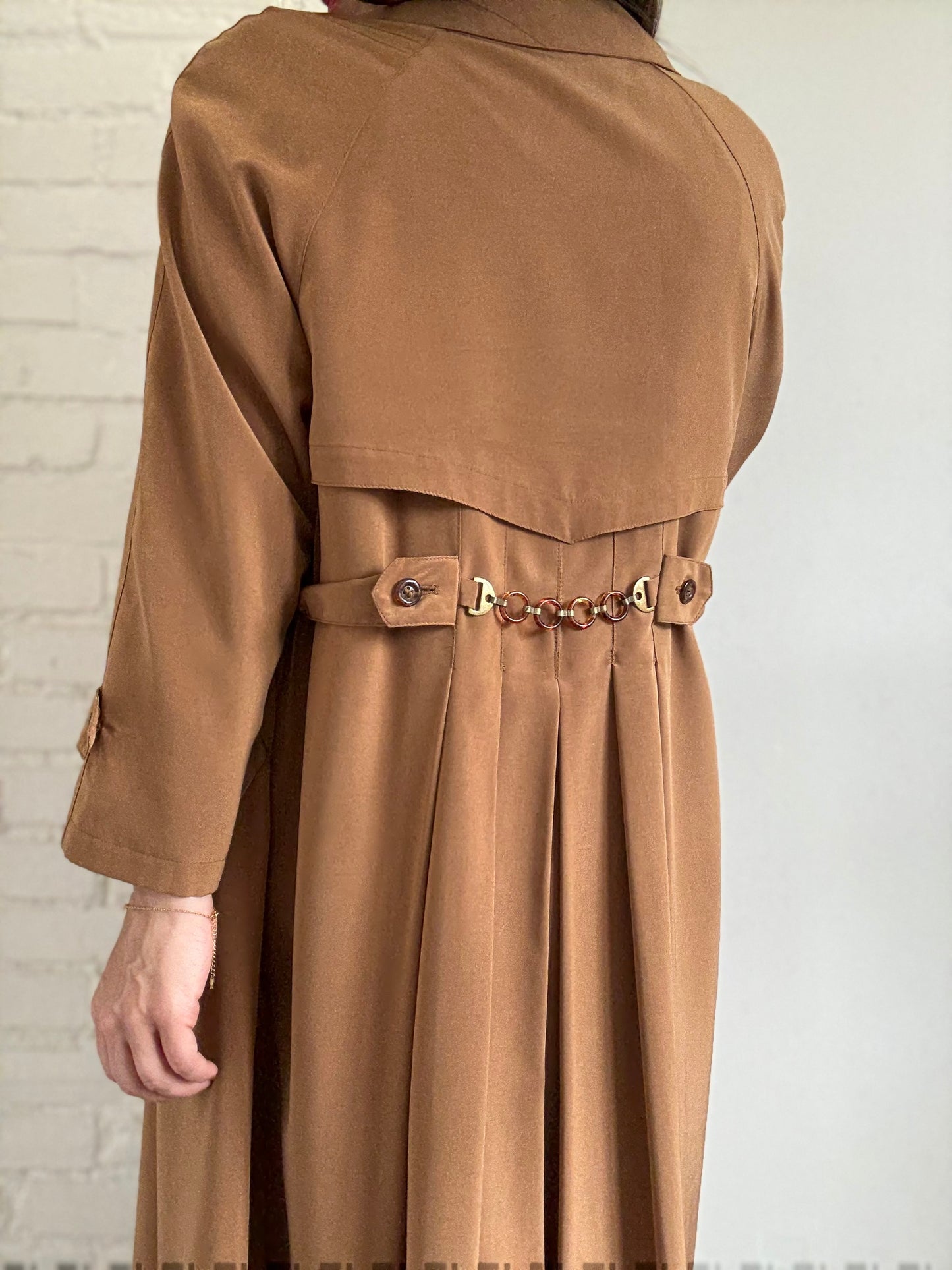 Detailed Camel Trench Coat - Size L