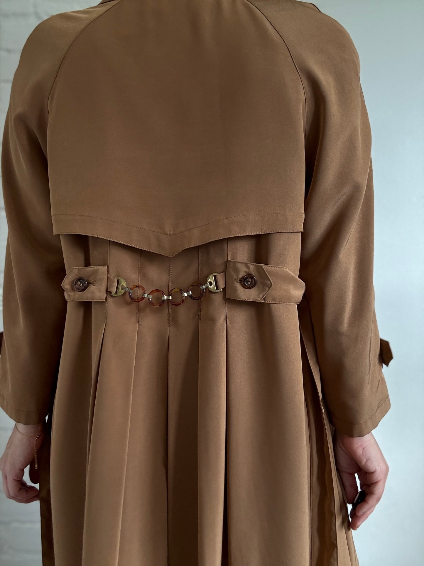 Detailed Camel Trench Coat - Size L