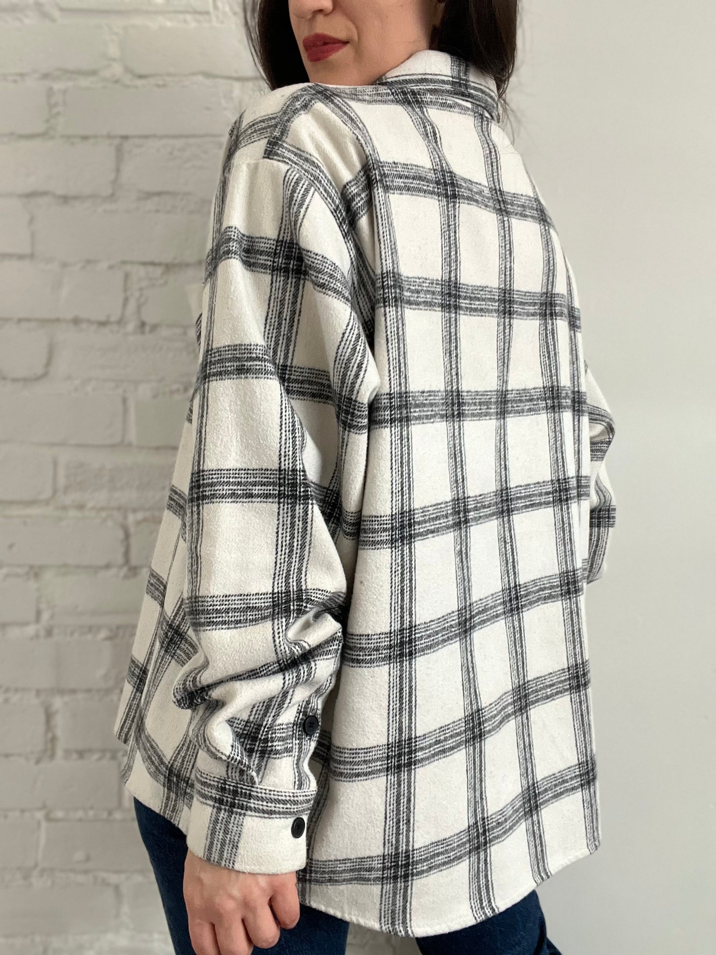 ETHOS Plaid Overshirt - L/XL