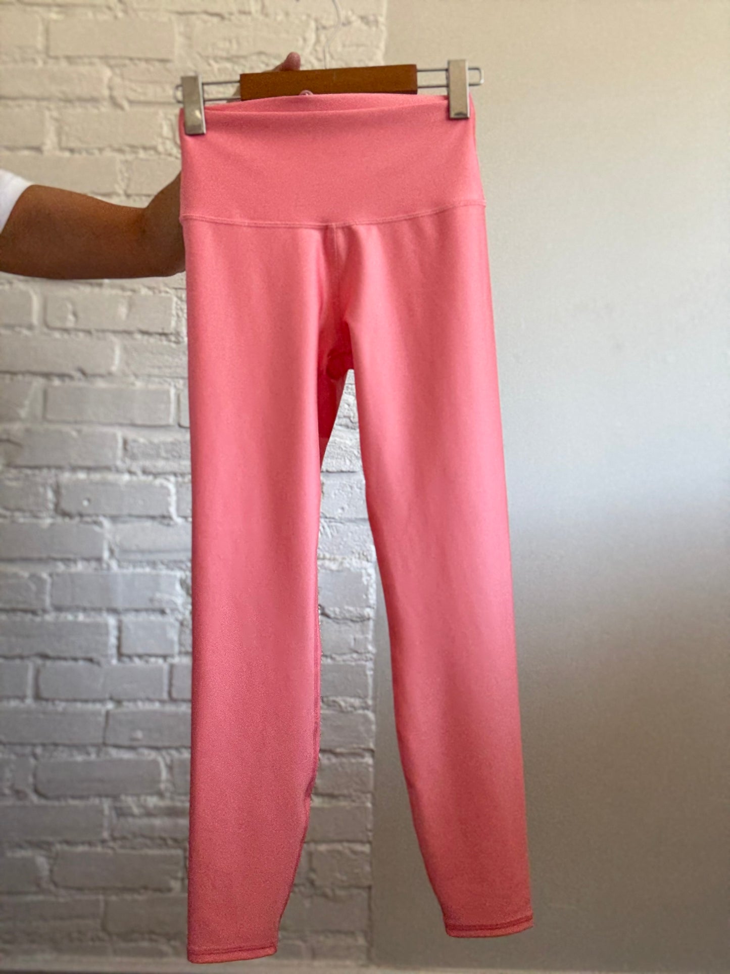 ALO High-Waist Airlift Legging - Size S