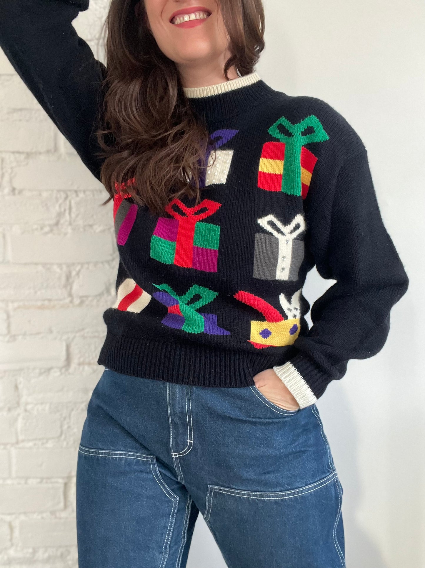 Gift Boxes Knit Sweater - M