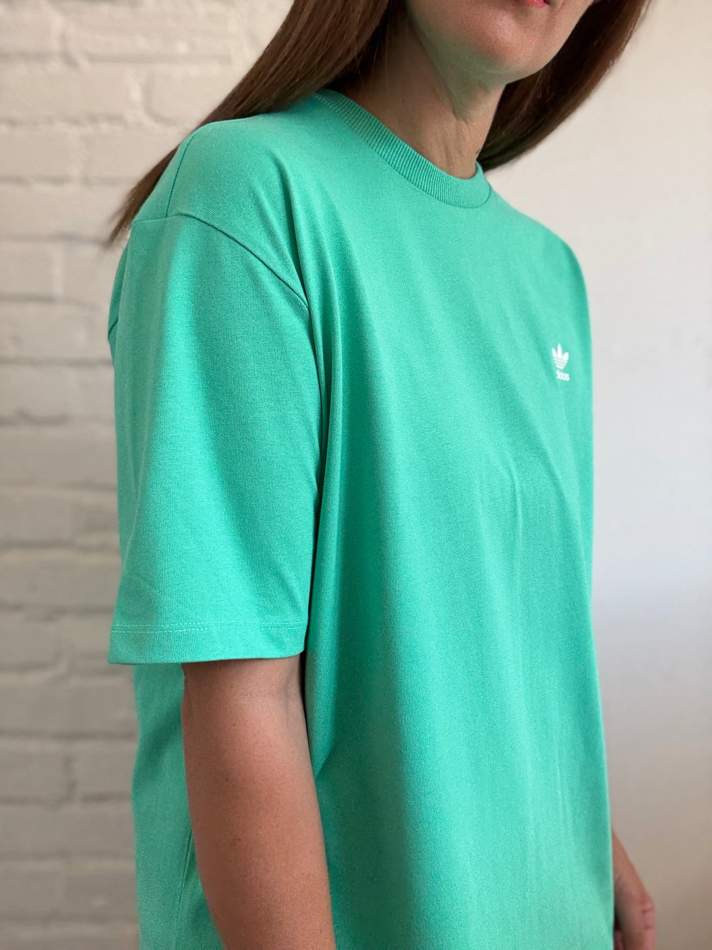 NEW adidas Originals Green T-Shirt - Size M (oversized)