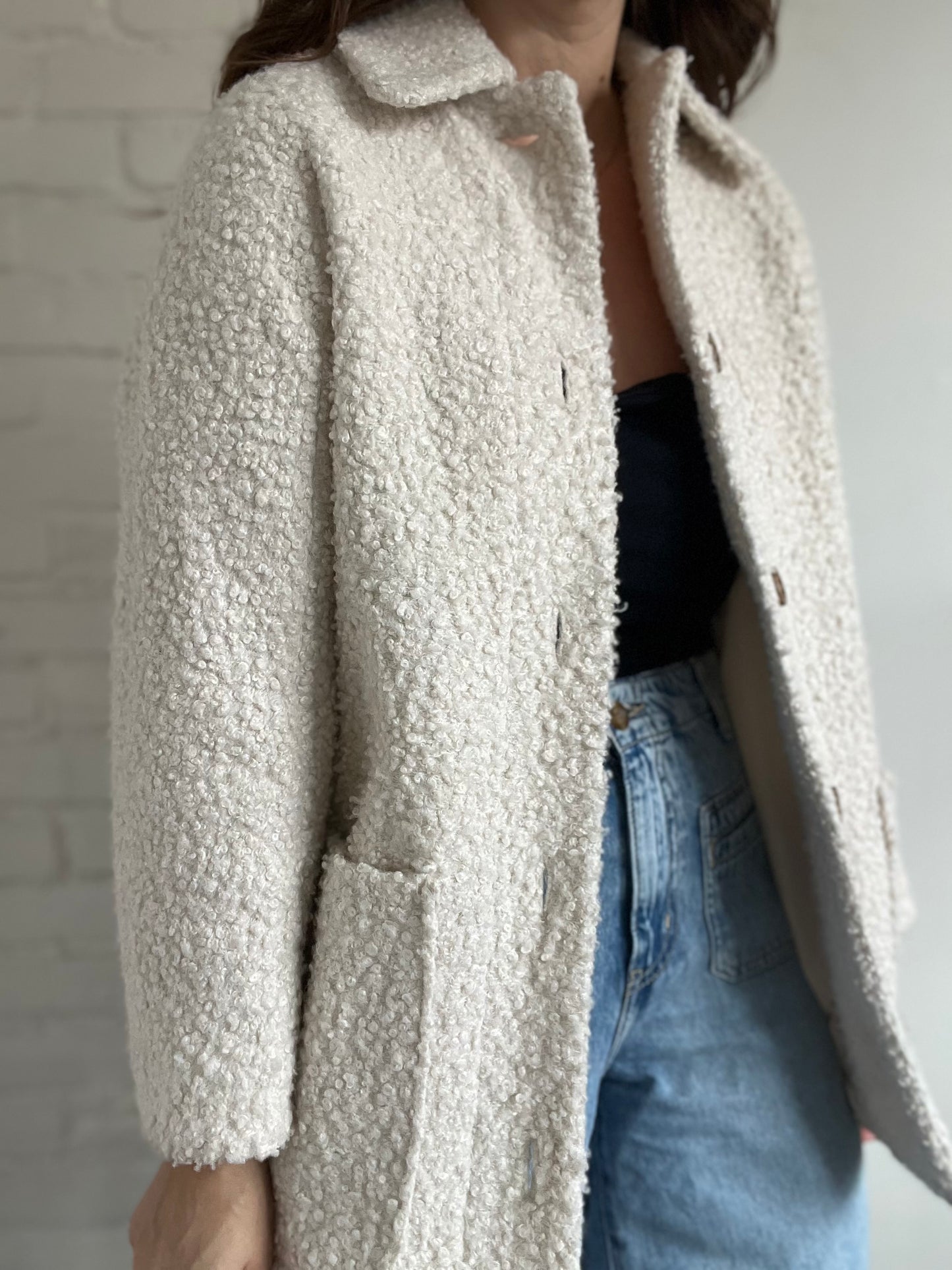 Cream Textured Teddy Jacket - Size 4 or S (oversized)