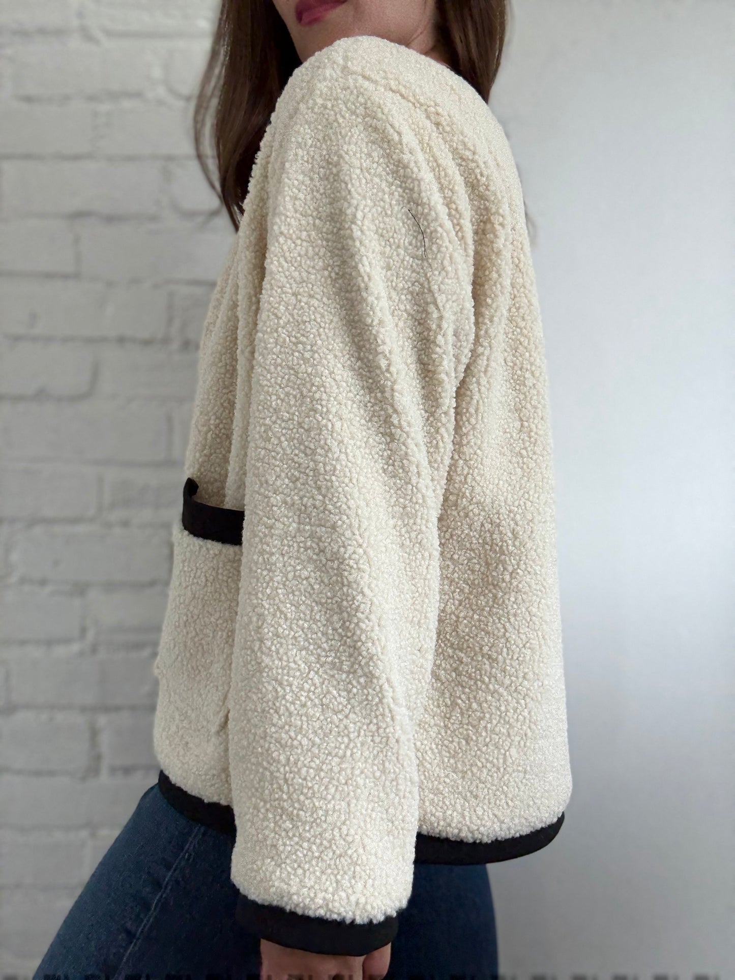 Teddy Boucle Ivory Coat- Size L/XL