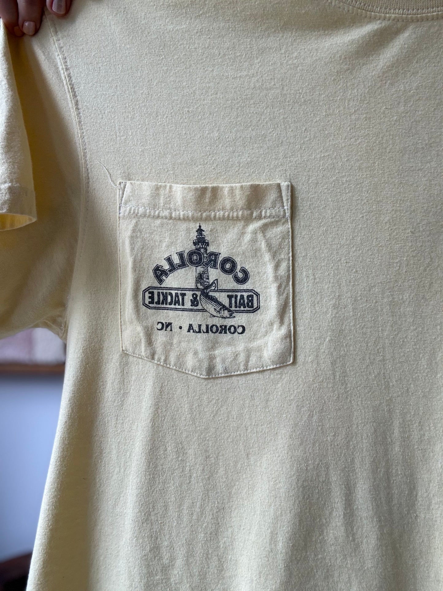 Crabs & Labs Yellow T-Shirt - Size L (Unisex)