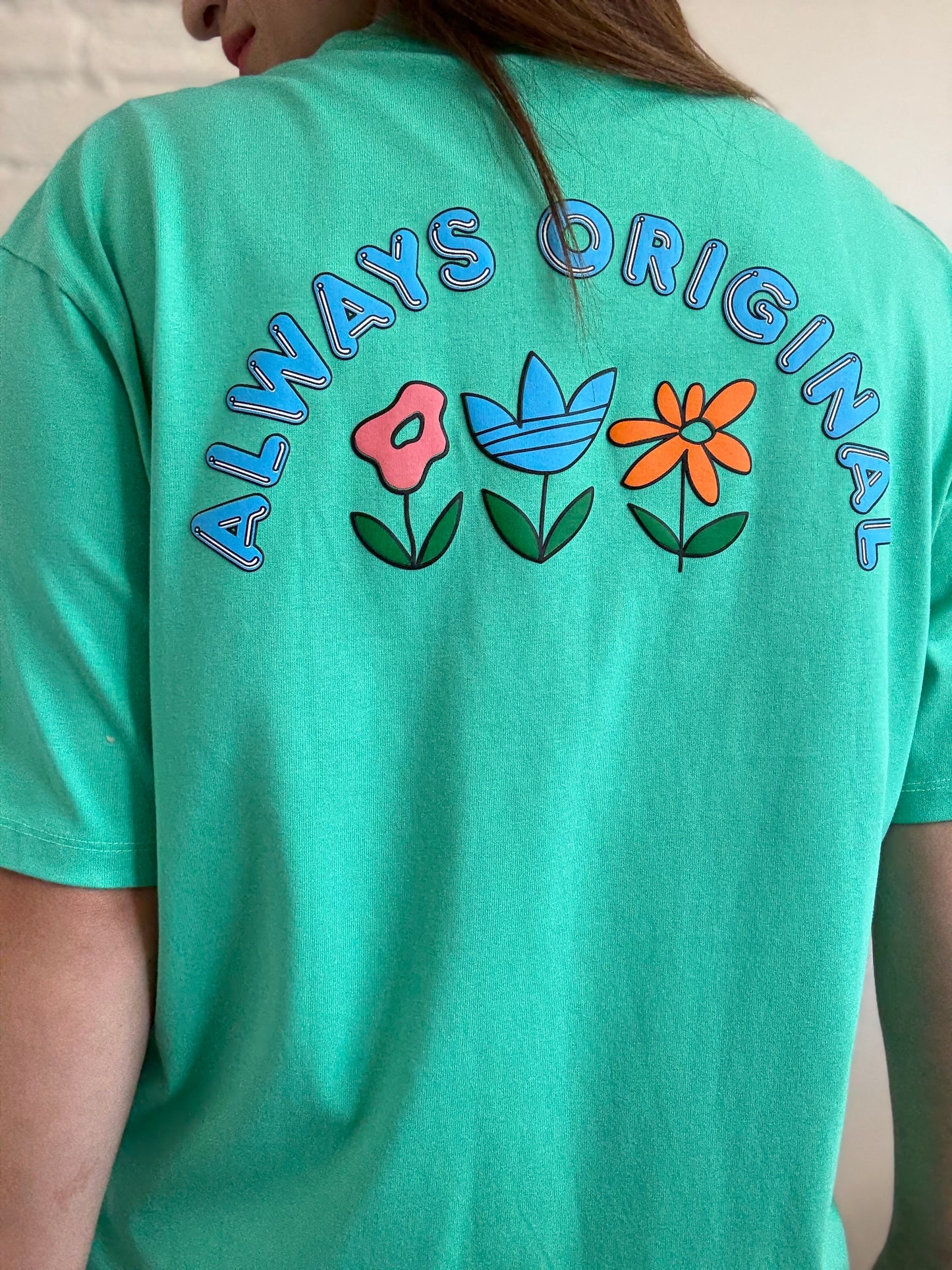 NEW adidas Originals Green T-Shirt - Size M (oversized)