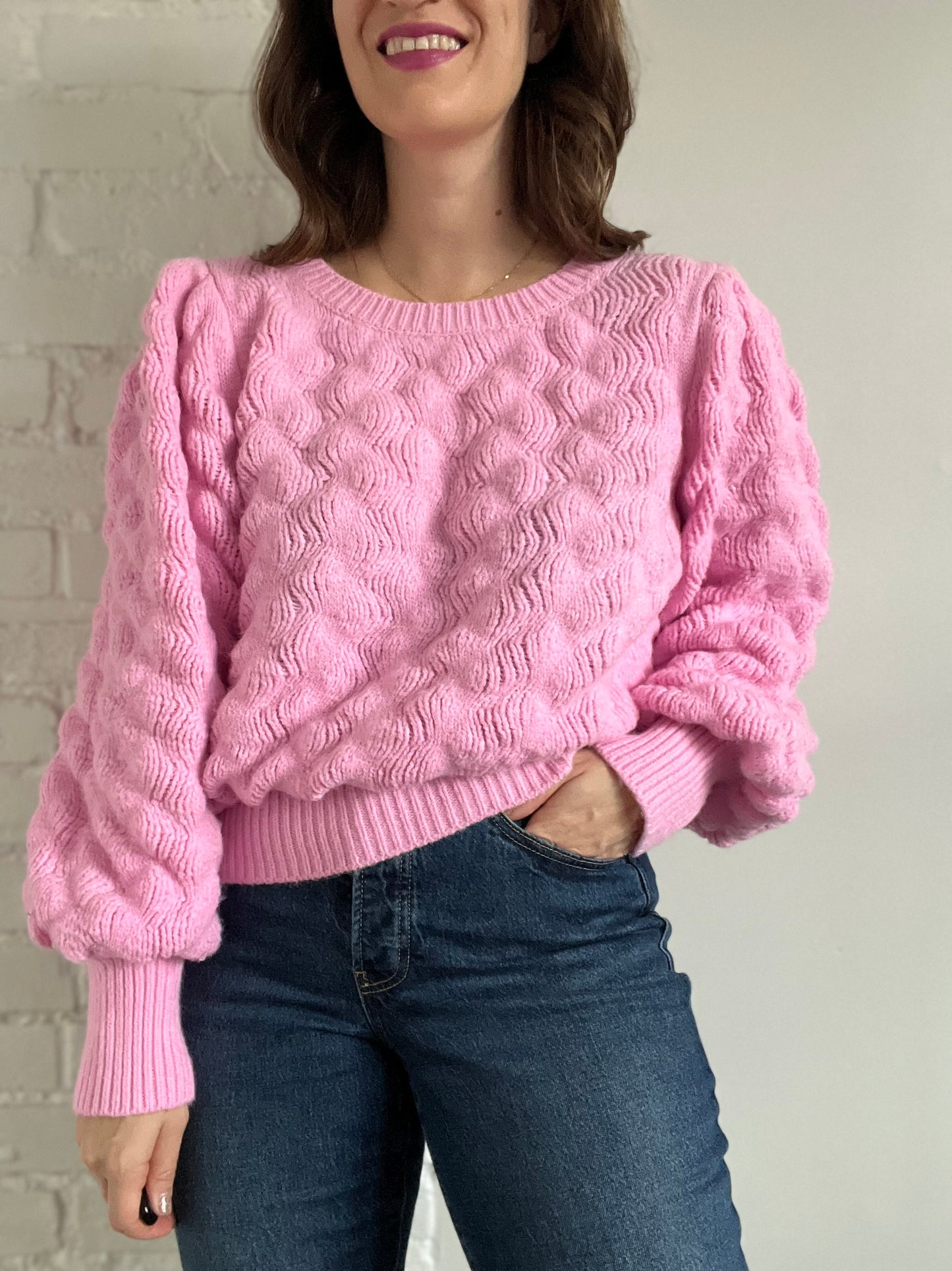 Textured Wave Knit Sweater - M