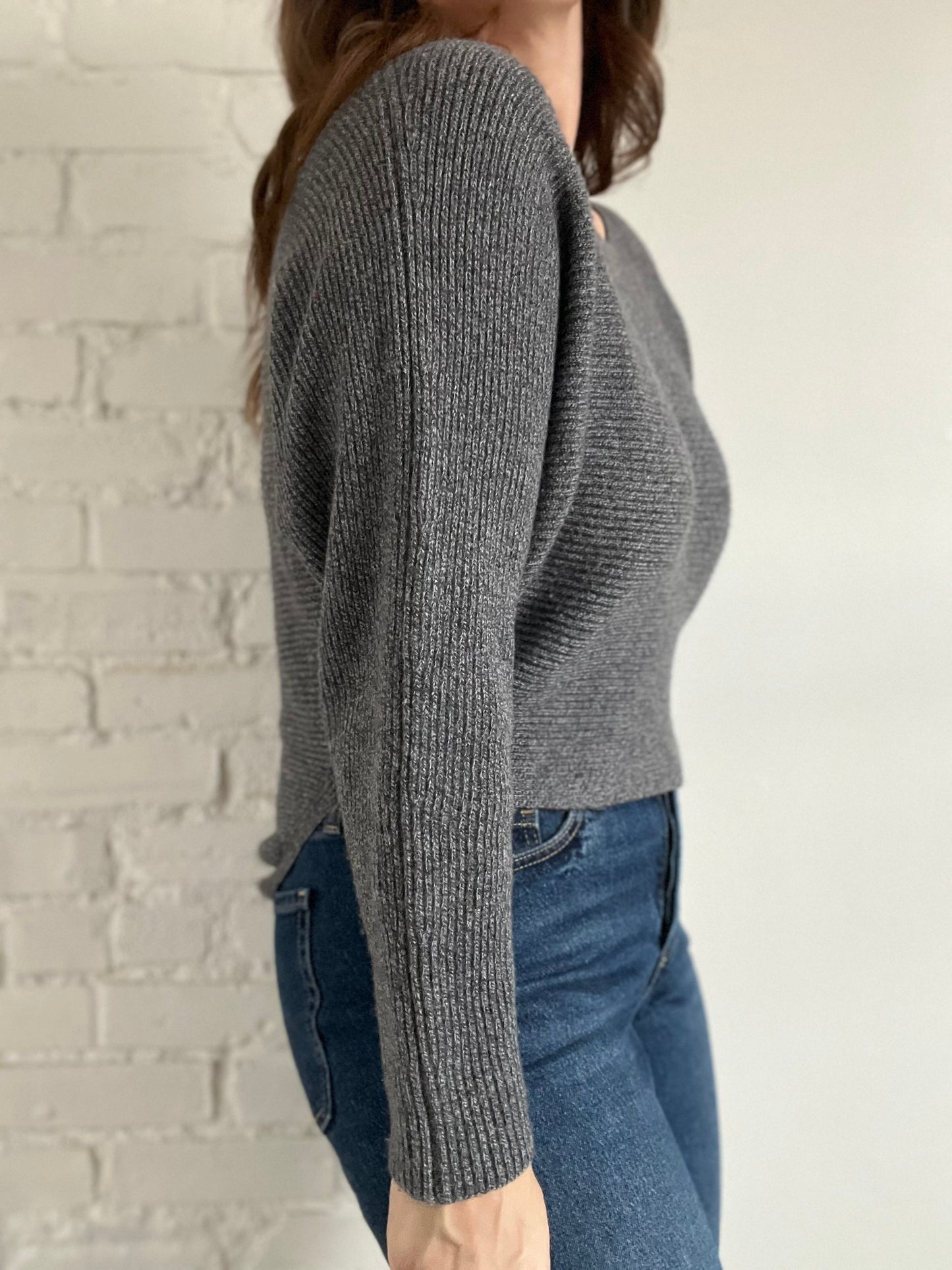 Aritzia Wilfred Italian-Yarn Sweater - L