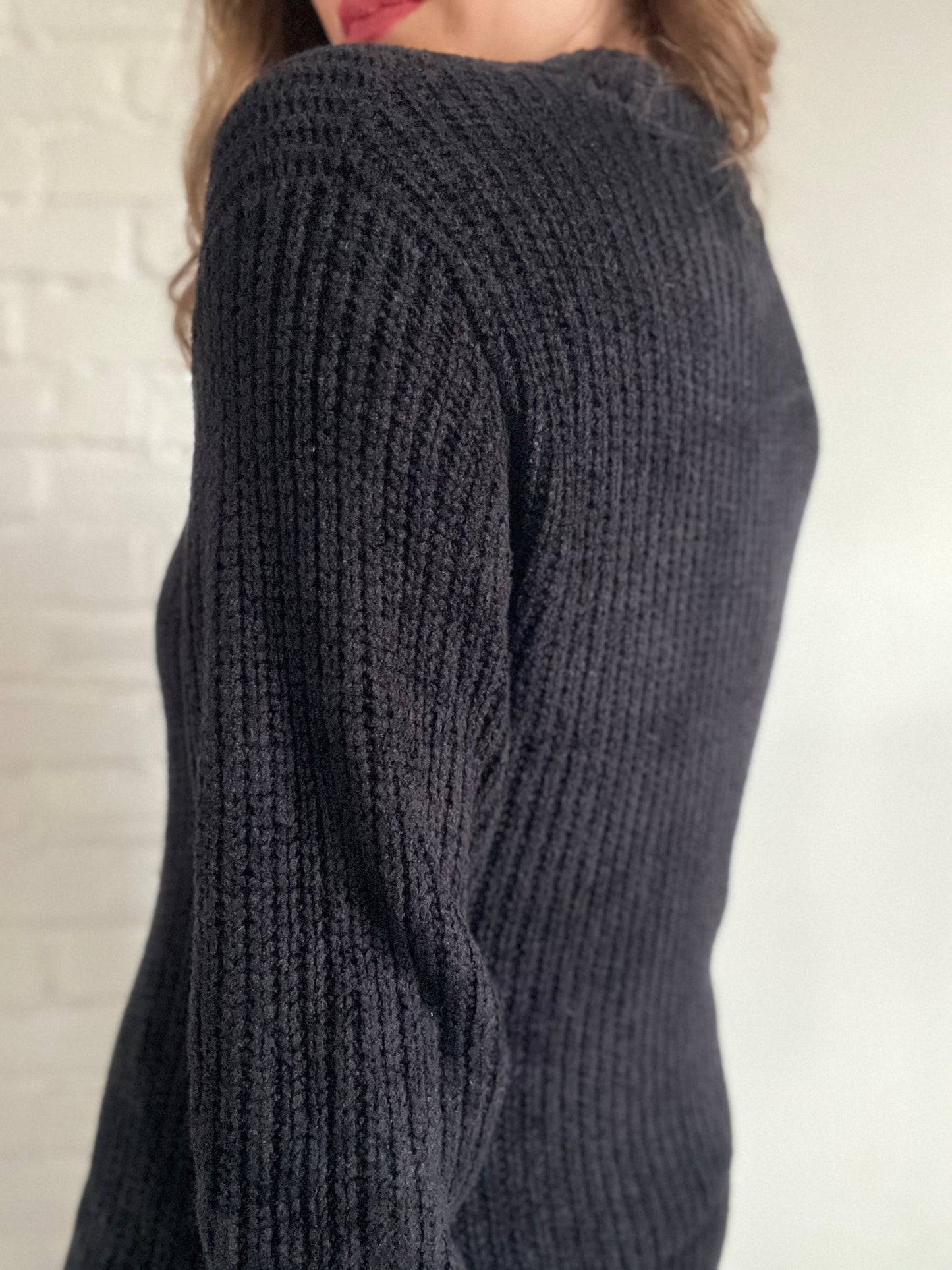 Aritzia Essential Chenille Sweater - M