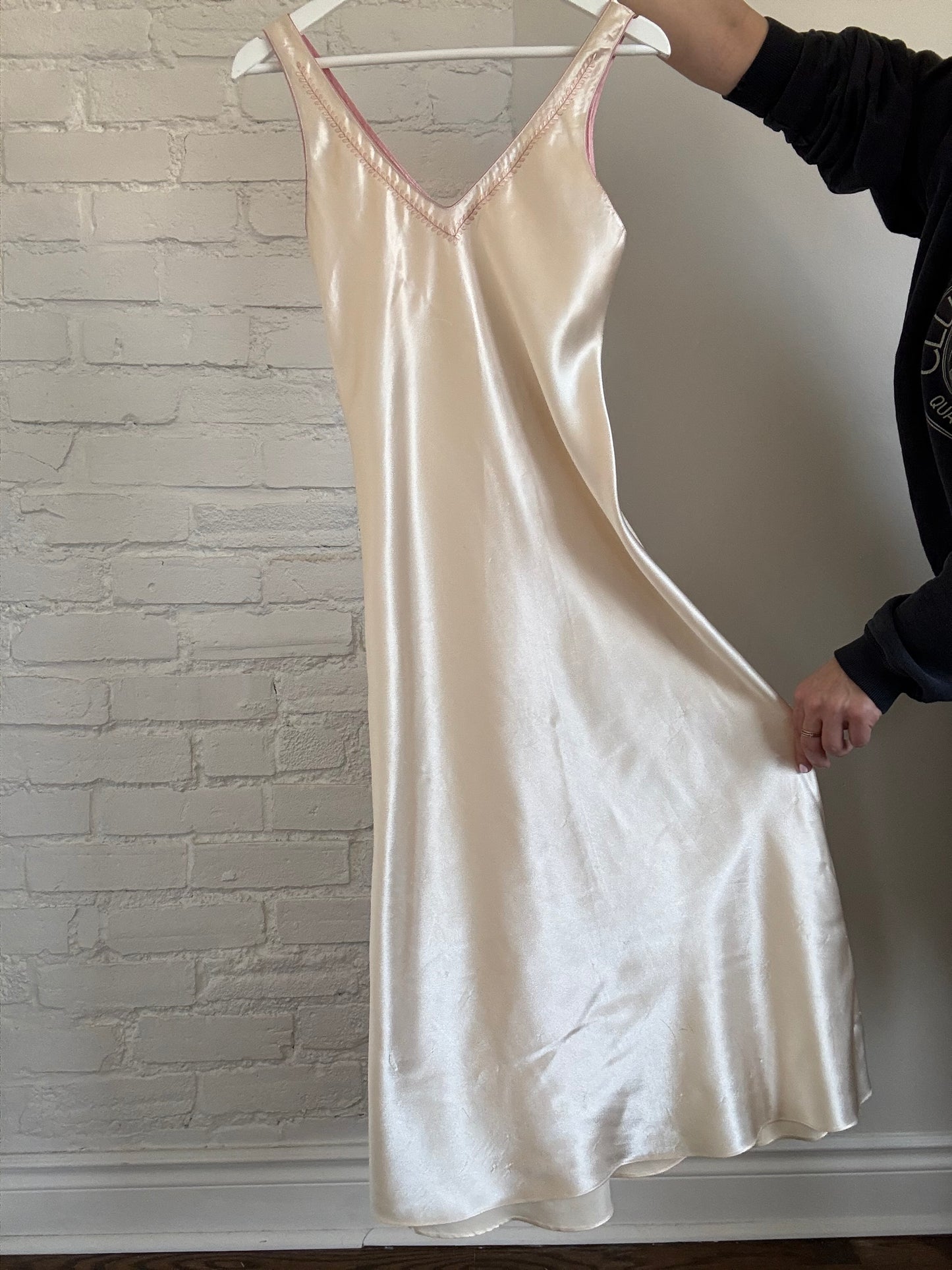 Oscar de la Renta Chemise Satin Slip - Size XS