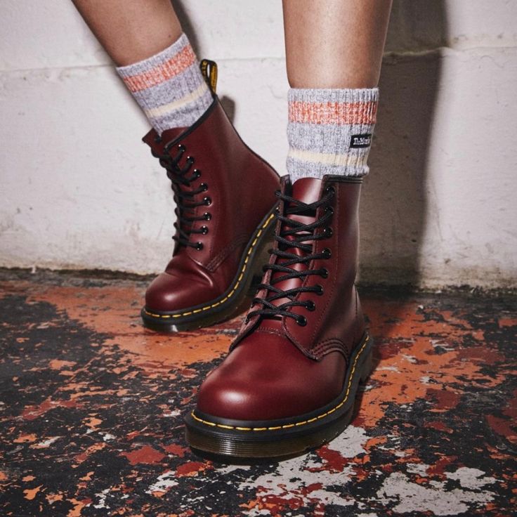 Zavala Dr. Martens Combat Boot - Size 9 Womens (Fits large)