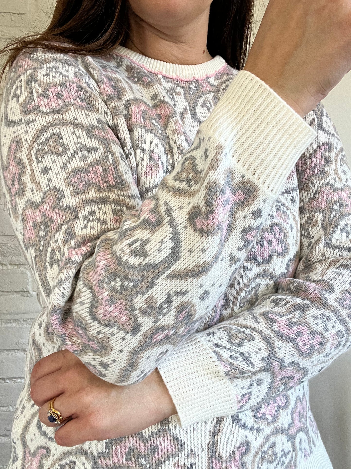 Creamy Floral Knit Sweater - Size M
