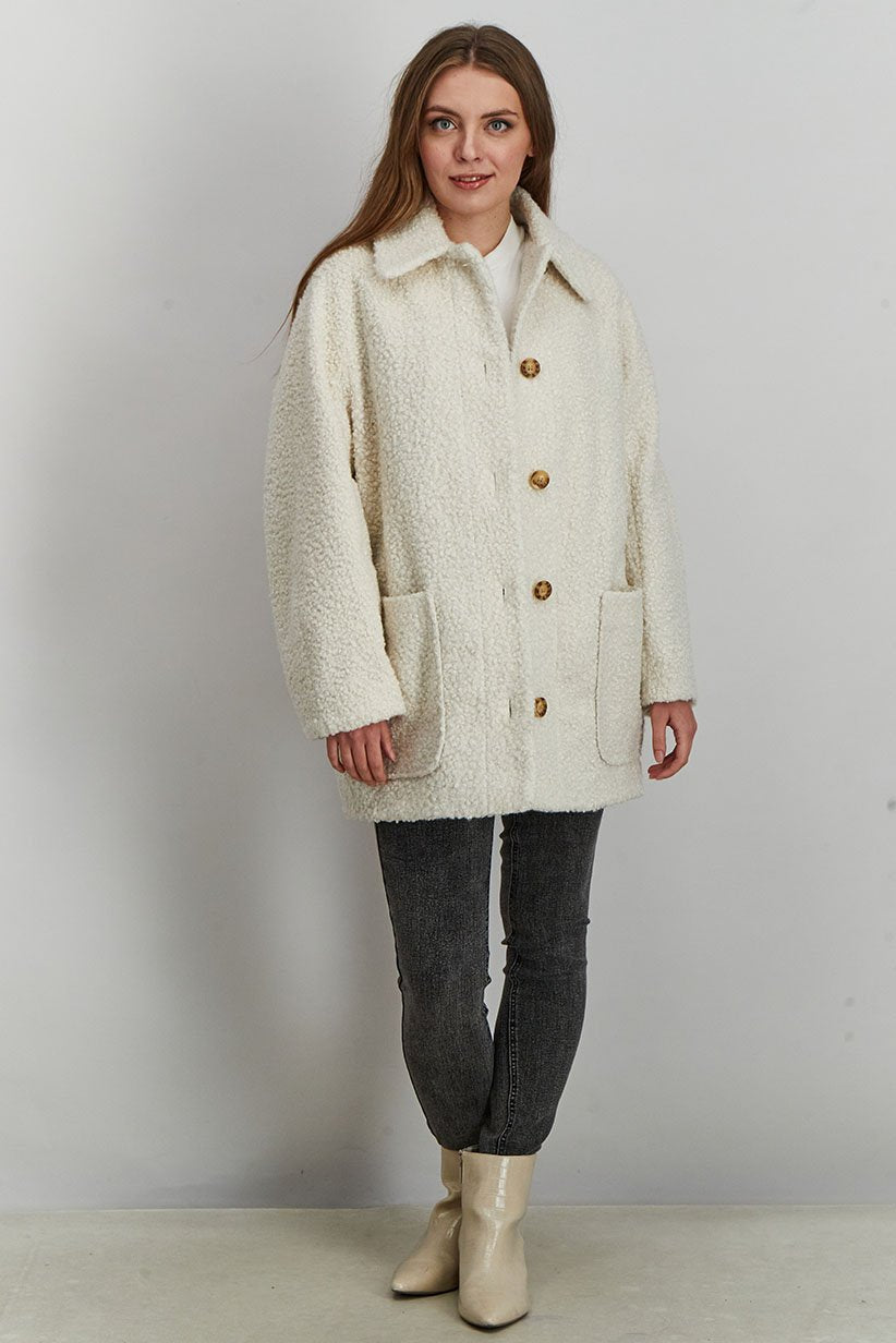 Cream Textured Teddy Jacket - Size 4 or S (oversized)