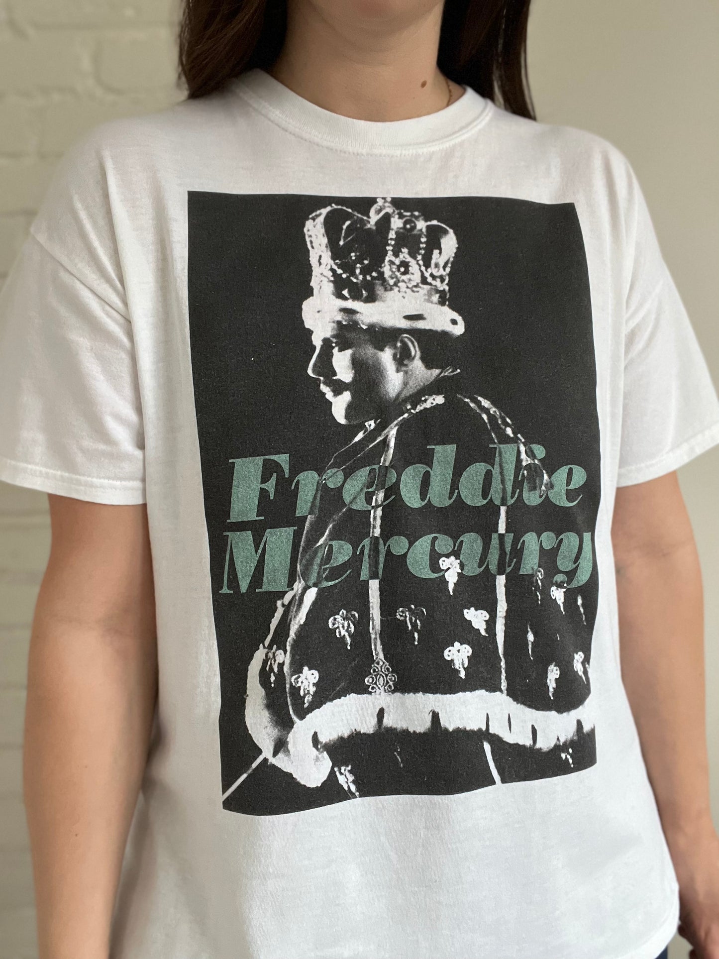 Freddie Mercury Crown T-Shirt - Mens L