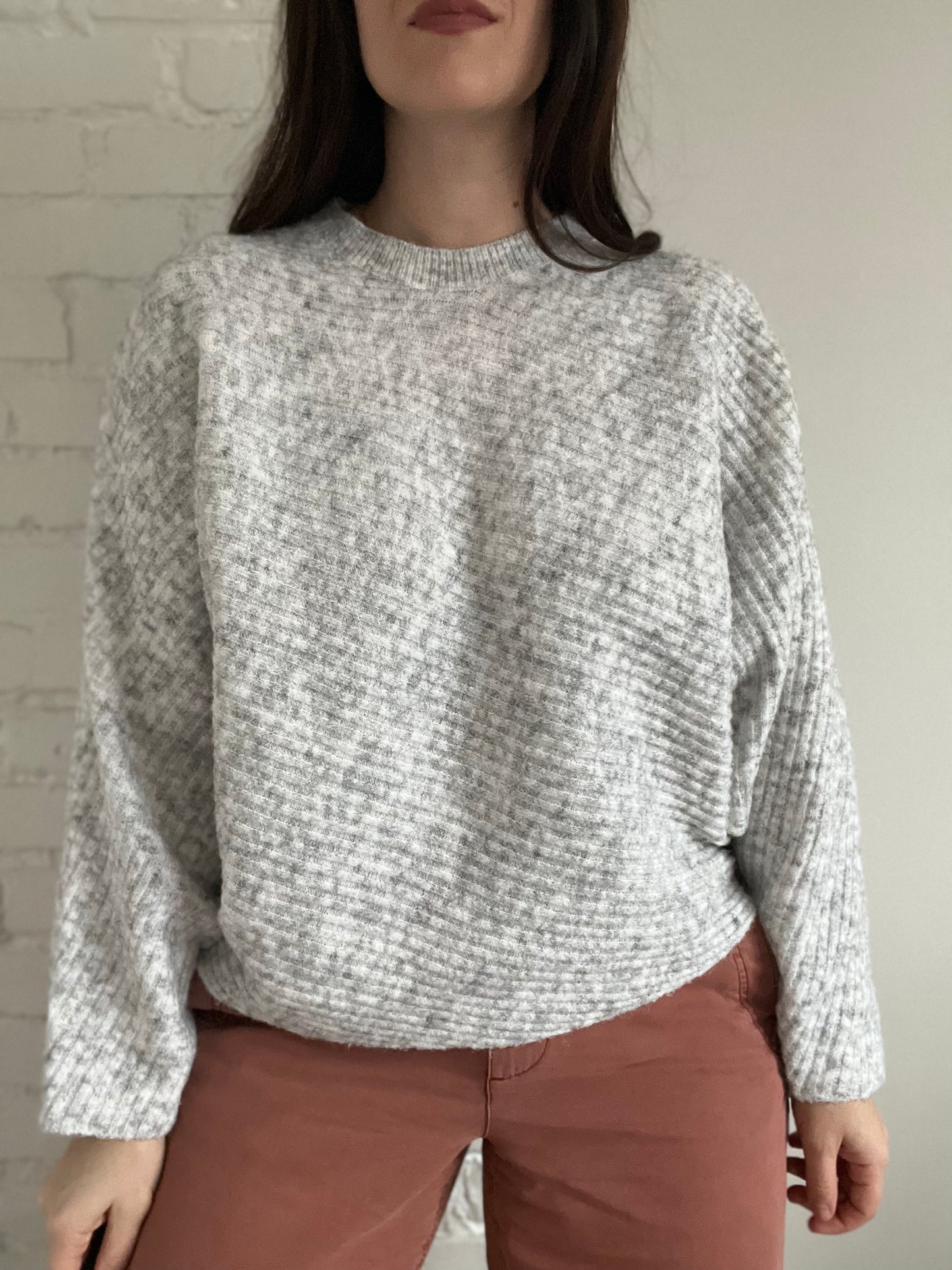 Grey Ribbed Relaxed Sweater - M