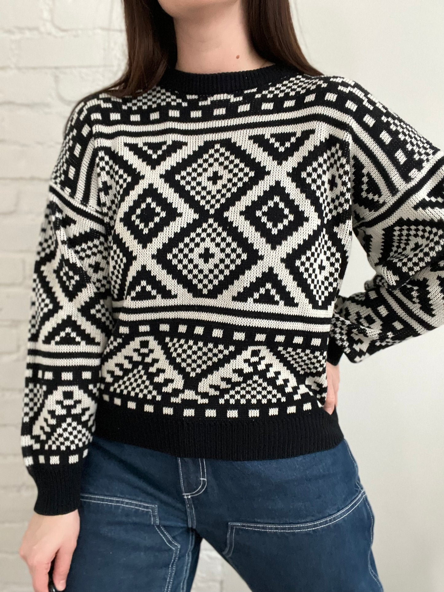 Abstract Artsy Knit Sweater - M/L