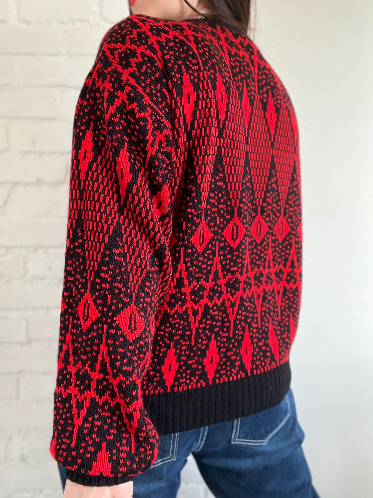 Black & Red Abstract Sweater - Size L/XL